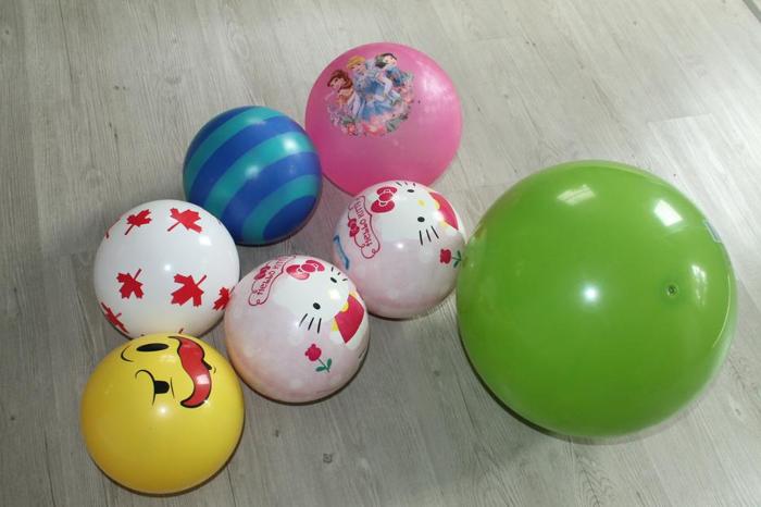 7 balls for kids