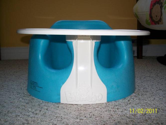 BUMBO CHAIR WITH TRAY