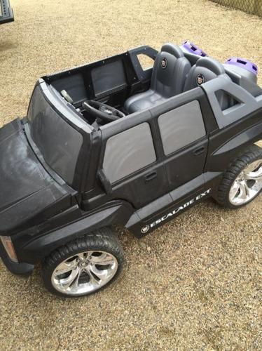 Escalade Power Wheels Battery Operated Car