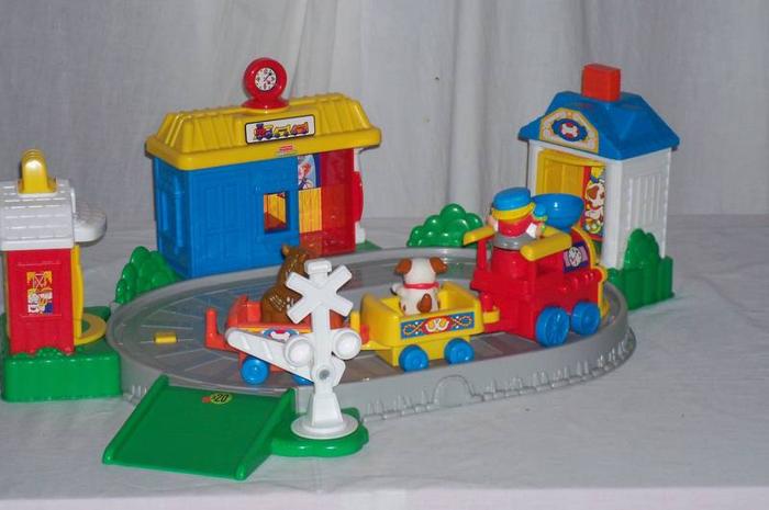 fisher price little people train set