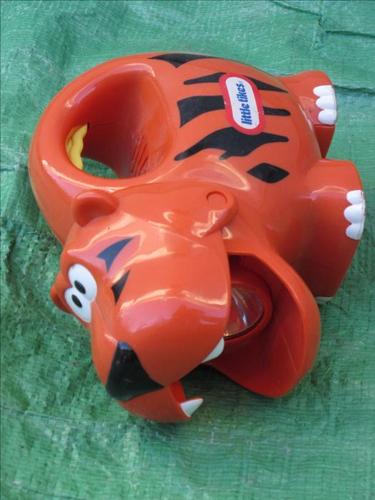 *Little Tykes tiger flashlight with sound