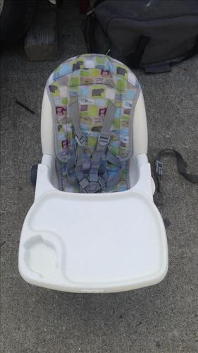 PORTABLE BABY CHAIR