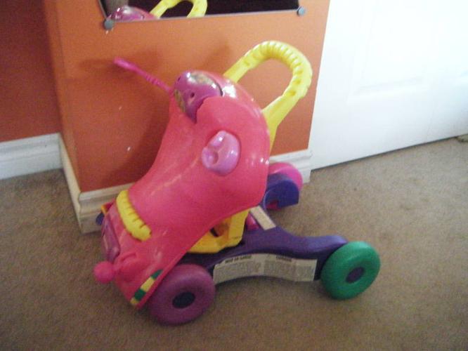 ride and walk toy