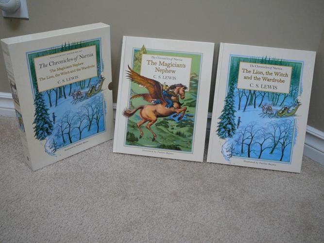 The Chronicles of Narnia NEW gift box set
