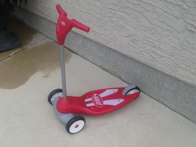 Toddler scooter