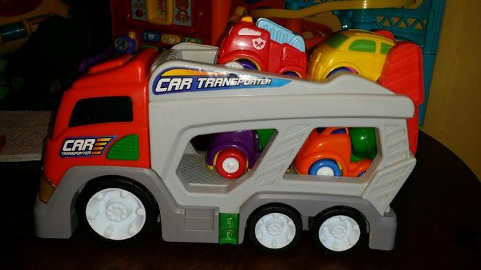 Transfer truck with 4 cars