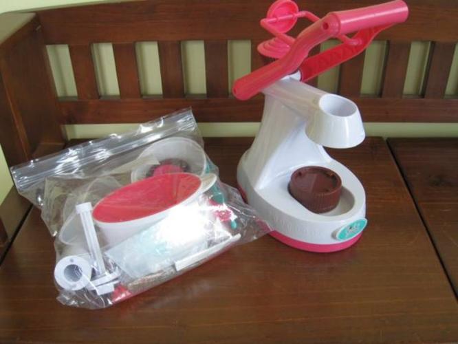 Used only once...Gourmet Girl Cupcake Maker