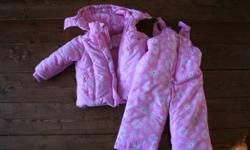 Need a coat? Snow pants? Second set?
Excellent Used Condition18 month Carters Winter Coat & snow pants set. Used by one child. Very warm but not too stiff to move.
Pick up only Clayton Park.
Please see my other ads