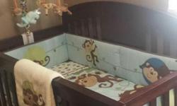 4 in 1 delta bently crib. 2 years old normal wear and tare. Paid $400 new asking $100. Matress not included