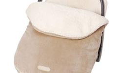 JJ Cole Original Bundleme! with a plush inner shearling and luxuriously soft outer thermaplush in dark brown, your baby will enjoy maximum warmth and comfort.
? excellent for use with car seats, strollers and joggers
? machine washable
? removable top for