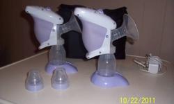 Double electric breast pump
Comfort select performance.
Comes with 2 bottles and 2 stands and carrying case.
Can used plugged in or with batteries.
Has Dual Speeds.
Have instruction manual.
Used for 3 months.
Smoke and pet free home.
$80 OBO
Please email
