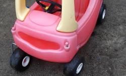 Little tikes cozy coupe car. Well used but lots of life left in this one. Pickup in kanata. check out my other ads too