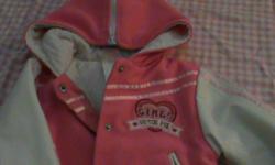Pink jacket. Has hood but also unzips to fold down the back of coat. good for spring/fall days. Size 18 months. $5.00 OBO
Ad will be removed when sold!