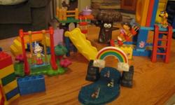 Dora Duplo Lego Blocks set, plus numerous extra blocks, bucket included
