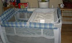 Easy to put up and take down.
Comes with bassinet, change table, and carrying case.
$60 OBO
Located in Perth