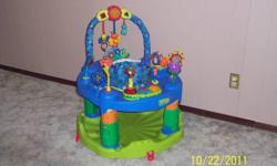 3 stage active learning centre exersaucer.
Can change into three different centres for the child.
1) can lay on back and play with toys above their head.
2) Once sitting up can sit in seat and play with the toys around the exersaucer.
3) Can turn into an