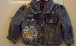 $8
size 12-18 month from Baby Gap
excellent condition
from a smoke free home
CHECK OUT ALL OF MY OTHER ADS.THANKS