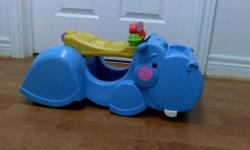 SMOKE & PET FREE HOME
It starts as a push-along walker
converts to a ride-on
The hippo?s head bobs up and down as he gobbles up blocks.
Early walkers can push it along to steady first steps and encourage movement. Then shift the handle down to form a seat