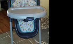 Washed, Cleaned and ready to go!
4 different height positions and 3 recline settings
One hand removable tray with dishwasher safe pull-out tray insert .
Removable and machine washable seat pad
4 locking caster wheels and easily folds for storage
Hardly