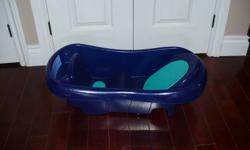 We are selling a lightly used infant bath tub, that can be used in a newborn reclined position to a sitting up position when your baby is a little older. Asking 5$ or best offer. Please email if you are interested.