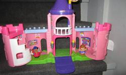 Sweet little castle with two little people included, sounds work, and halls open up.