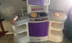 I have a Little Tikes play kitchen for sale $30 . this kitchen is in excellent shape! Looks like new! I am located in lower Bedeque PEI