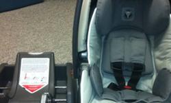 Peg-Perego car seat color java 5-25lbs with base for the car.
This ad was posted with the Kijiji Classifieds app.
