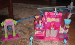 polly pocket- the boat- ice land -polly world-polly storage with cloths and acceries-polly cars -carnaval world 15.00$ for each sets or 60 .00$ for all or best offer 
Thank you   Lucie