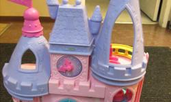 Good condition used princess castle. Pick up only.