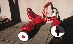 Vintage style radio flyer tricycle for sale suitable for age 2 and under. Like new condition my son got two for his birthday. Reg price 59.99 at toys r us. Text or email please.
