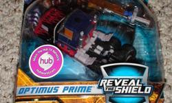 Deluxe Class Reveal The Shield
Optimus Prime
Transformer