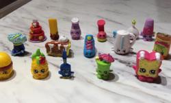 17 Shopkins, all seasons 1'& 2. One ?GLITTER ULTRA RARE? (2 season 3) See photos
Adorable names listed:
?GLITTER MELONIE PIPS, ULTRA RARE, yellow watermelon & her lips are puckered as if she is spitting seeds. 5 black flecks on her represent the seeds