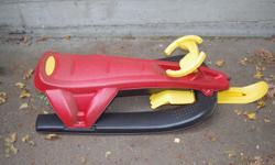 Pelican Siting sled. With steering and brakes