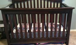 Babi Italia Pinehurst Crib, in Excellent condition. Looks like brand new. I have all the pieces including the original assembly instructions.
Mattress height has 3 levels for adjustment. Sealy firm mattress also included (was $120 new). This crib is in