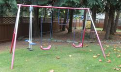 Swingset with 2 swings, glider and monkey bar.