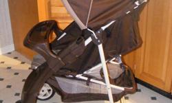We bought a jogging stroller & don't have the space to store both.
No rips or stains, in great shape.. sad to see it go!
$30 or best offer.