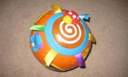 Fun things to press, pull, spin and peel -- the Move & Crawl Ball introduces shapes, numbers, animals, and animal sounds. Busy learners will have a great time with this fun, interactive toy. Play songs. Give the butterfly a spin. Press the flashing light.