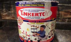 VINTAGE TINKER TOY 250-PIECE ULTRA CONSTRUCTION SET
This is the LARGEST Tinker Toy set made
The Construction Toy That's Been a Favorite for Generations!
Inspire creative minds with 250 easy-fitting, durable creating pieces. Using pure imagination kids can