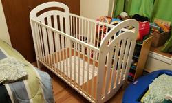 Great Crib, no damage. The bolts are stripped on the ends so you will need new bolts (x4 approx $3.00) Hence the price is so right ?
I will still give you the bolts so you know exactly what to get. The crib was taken apart for easy transport.